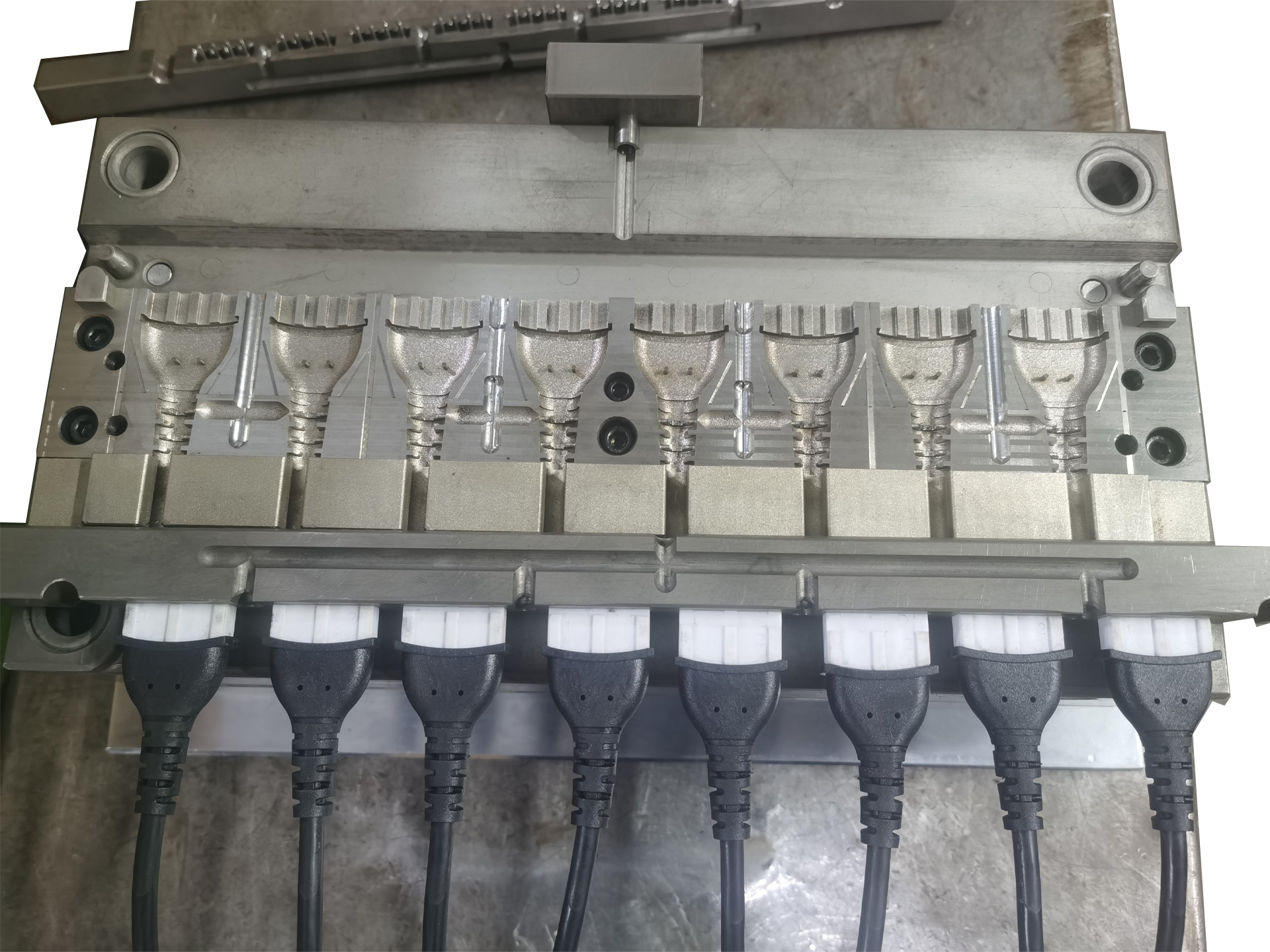  AC电源线模具